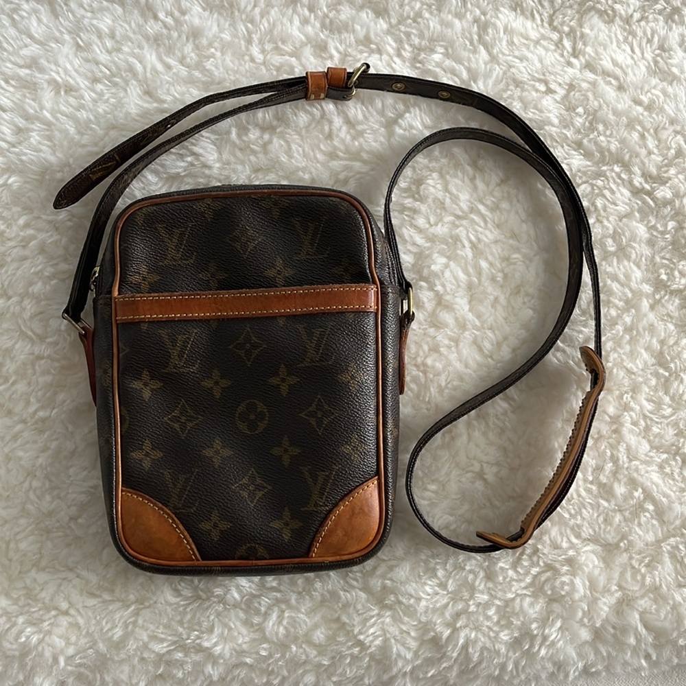 🤎 Auth Louis Vuitton Danube monogram shoulder bag M45266 🤎